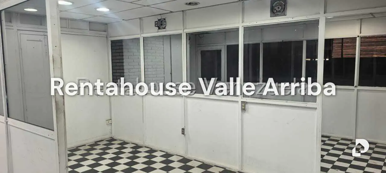 Local comercial en Catia, Caracas – 23