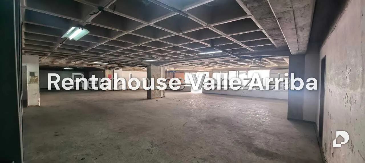 Local comercial en Catia, Caracas – 24