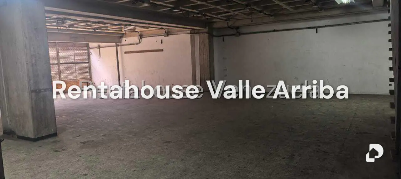 Local comercial en Catia, Caracas – 27