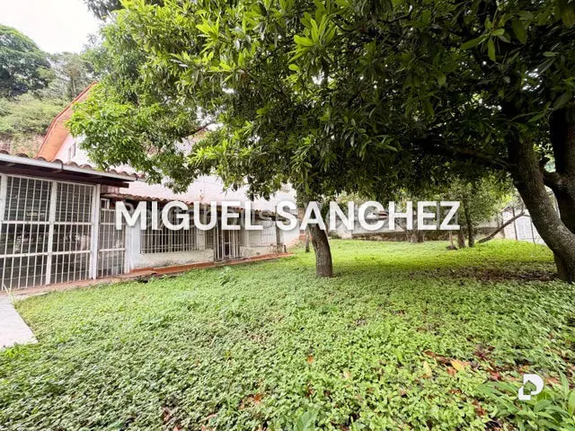 Casa en Colinas de Santa Mónica, Caracas – 28