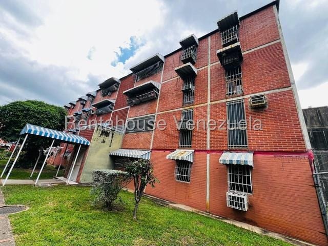 Apartamento en Fundación Maracay II, Maracay - 1