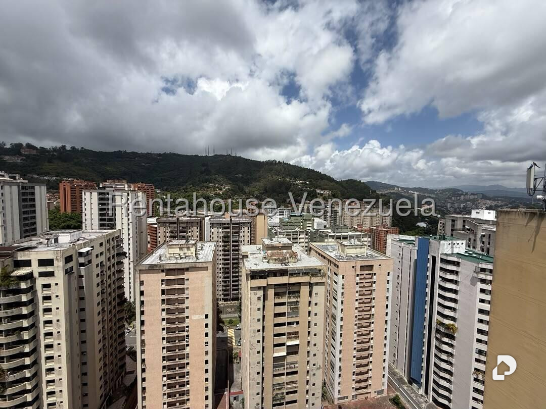 Apartamento en El Cigarral, Caracas – 25