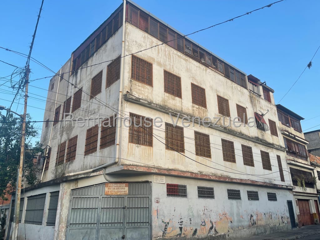 Local comercial en Caracas - 1