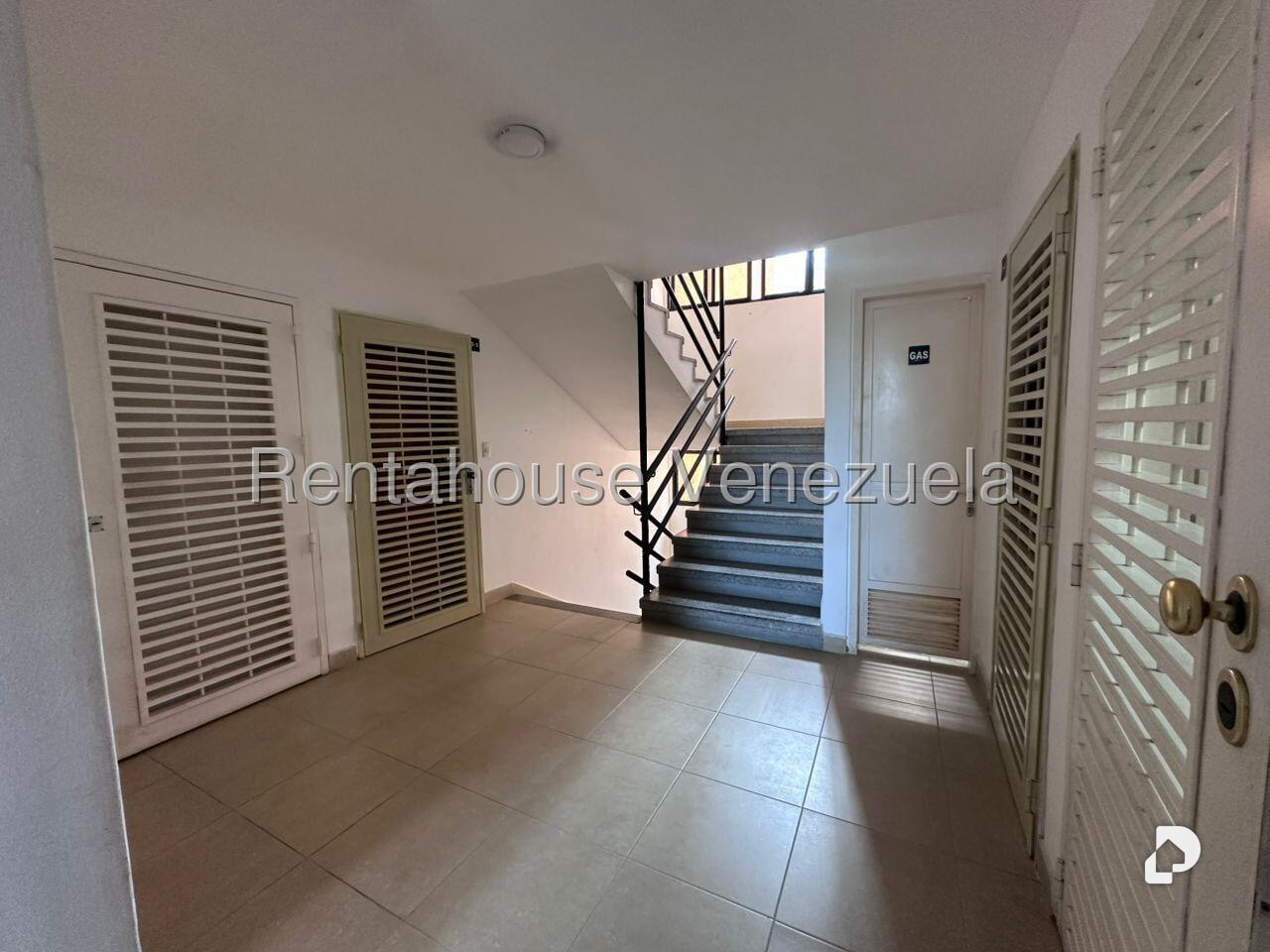 Apartamento en Colinas de La Tahona, Caracas