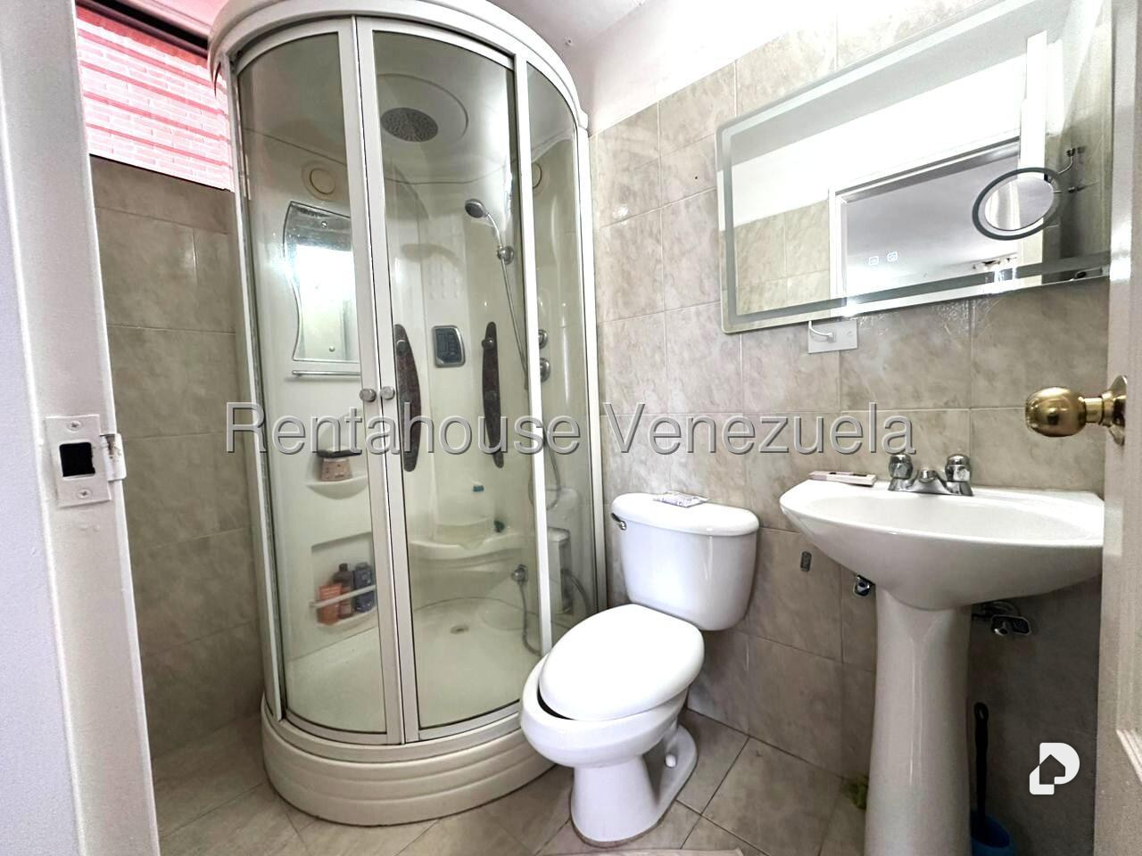 Apartamento en Colinas de La Tahona, Caracas