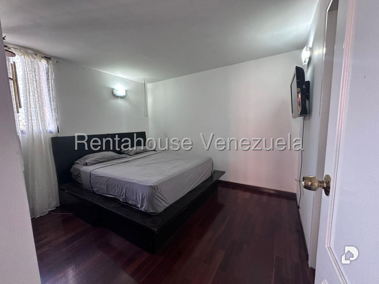 Apartamento en Colinas de La Tahona, Caracas