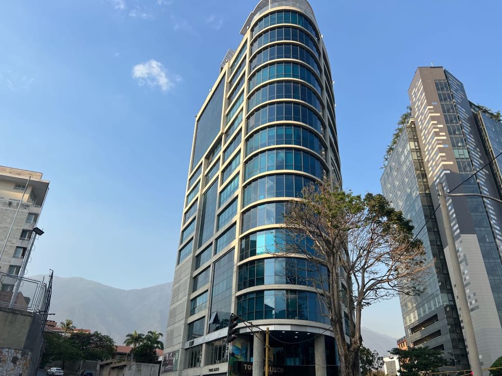 Oficina en Las Mercedes, Caracas - 1