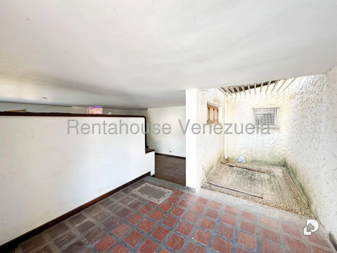 Casa en Valle Arriba, Caracas – 26