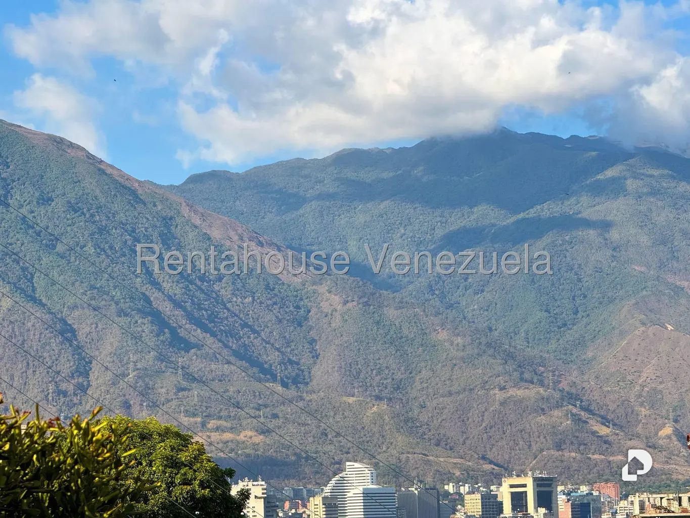Casa en Valle Arriba, Caracas – 23