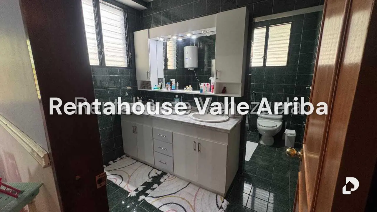 Casa en Colinas del Tamanaco, Caracas – 29