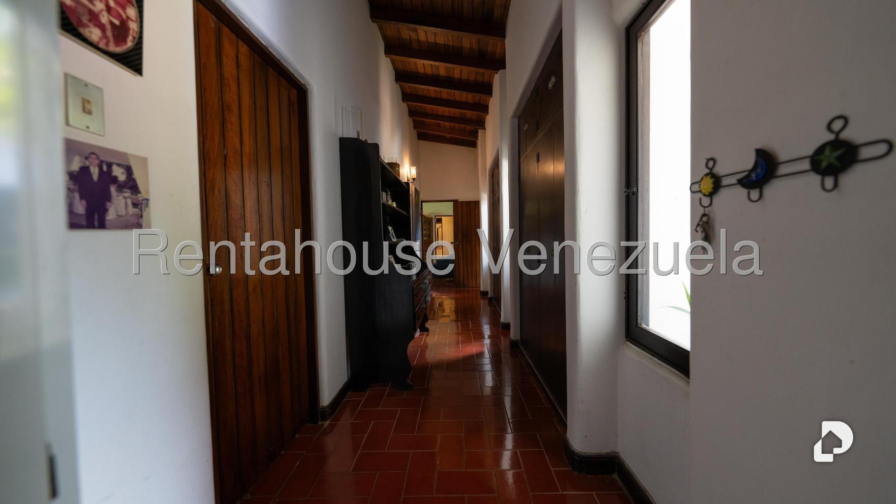 Casa en Cerro Verde, Caracas – 18