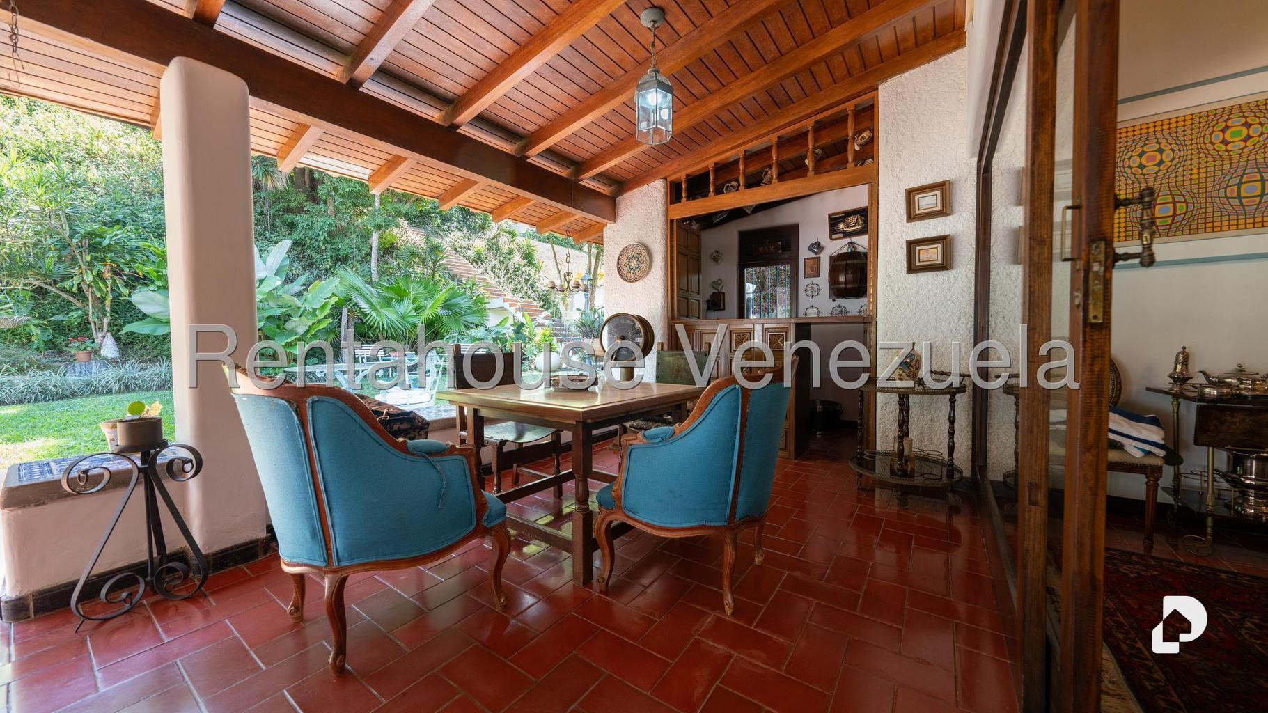 Casa en Cerro Verde, Caracas – 26