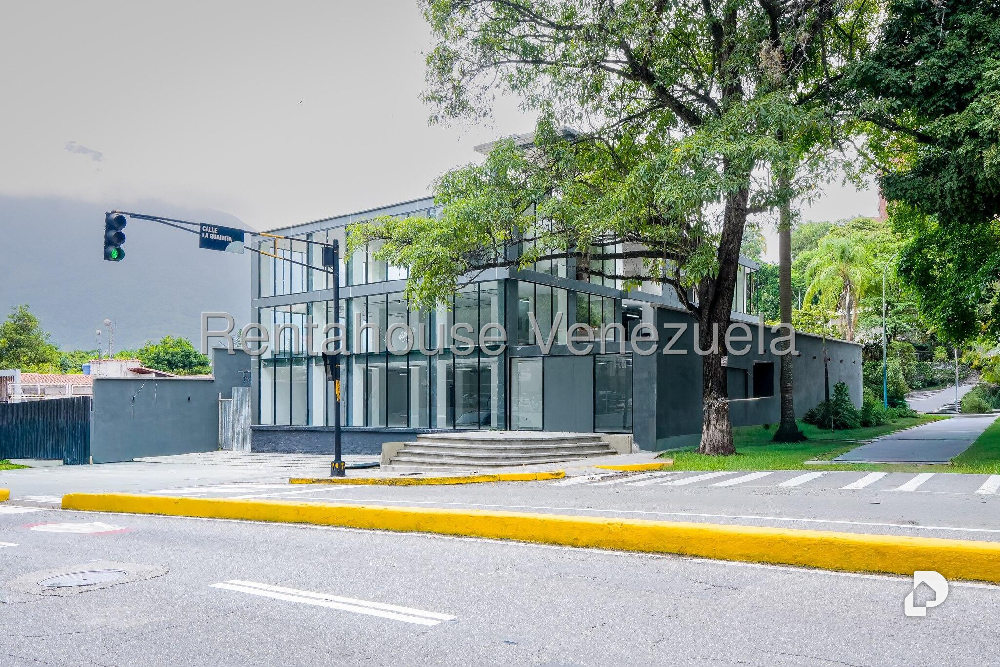 Local comercial en Chuao, Caracas – 2