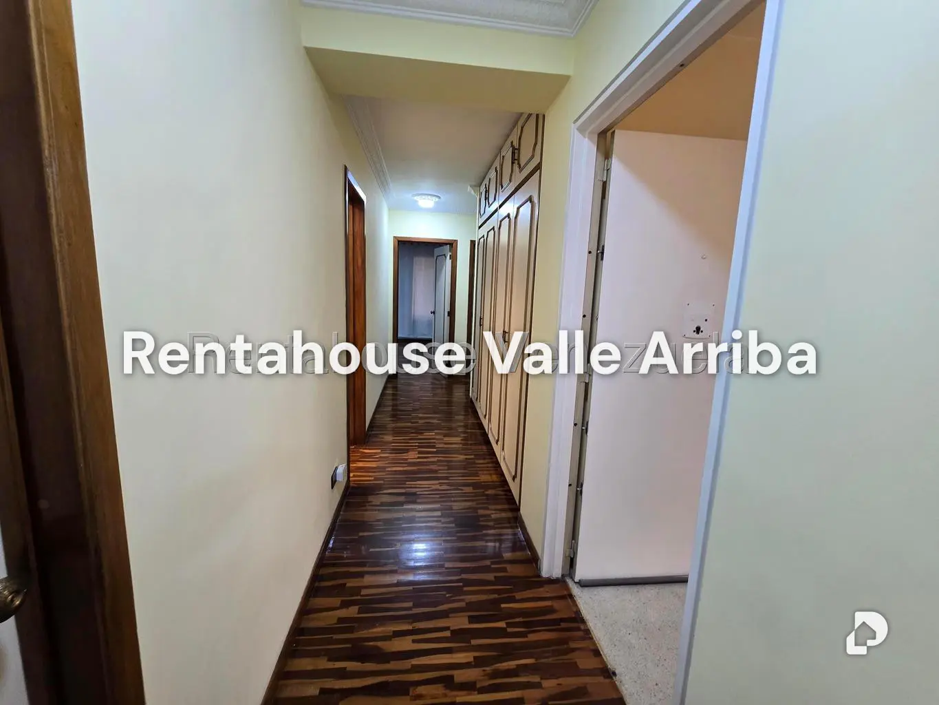 Apartamento en El Paraíso, Caracas – 24