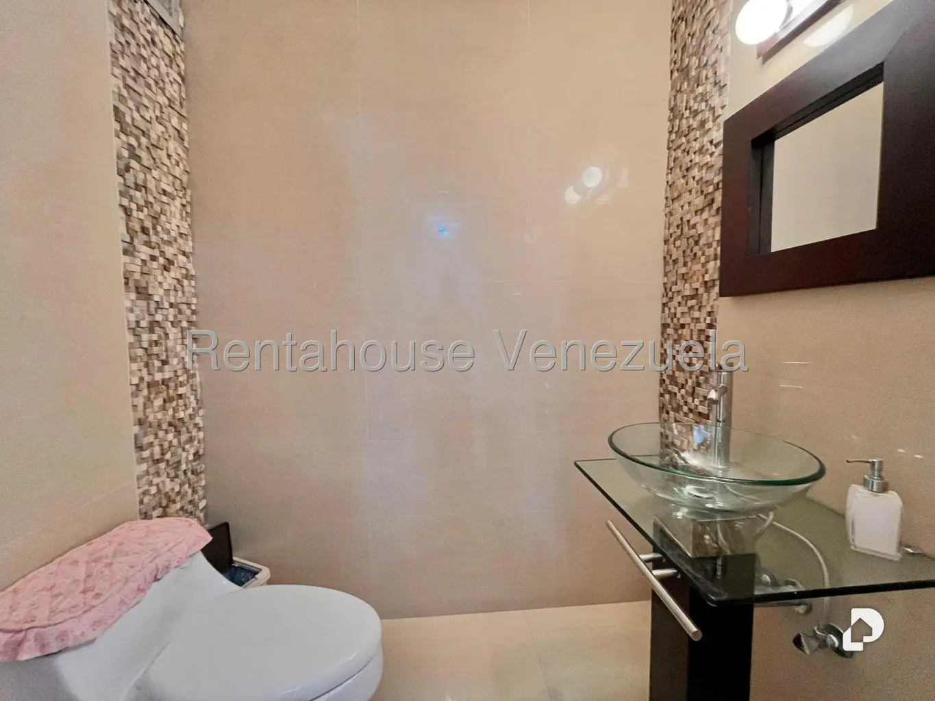 Apartamento en Los Naranjos (del Cafetal), Caracas – 18