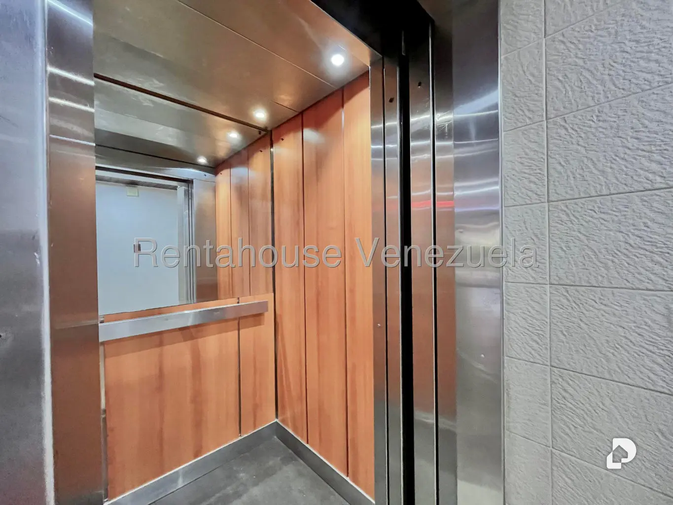 Apartamento en Los Naranjos (del Cafetal), Caracas – 30