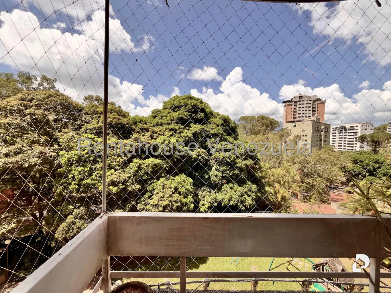 Apartamento en Los Naranjos (del Cafetal), Caracas – 12