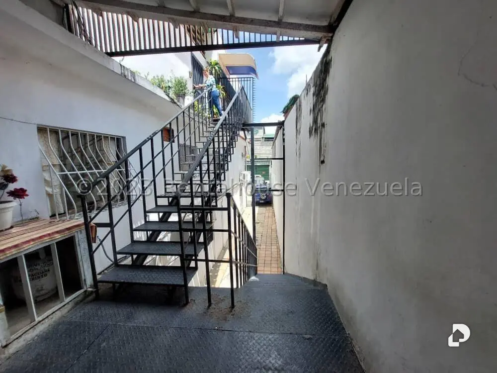 Casa en Montecristo, Caracas – 17
