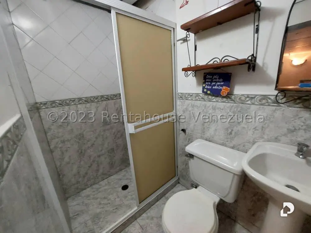 Casa en Montecristo, Caracas – 14