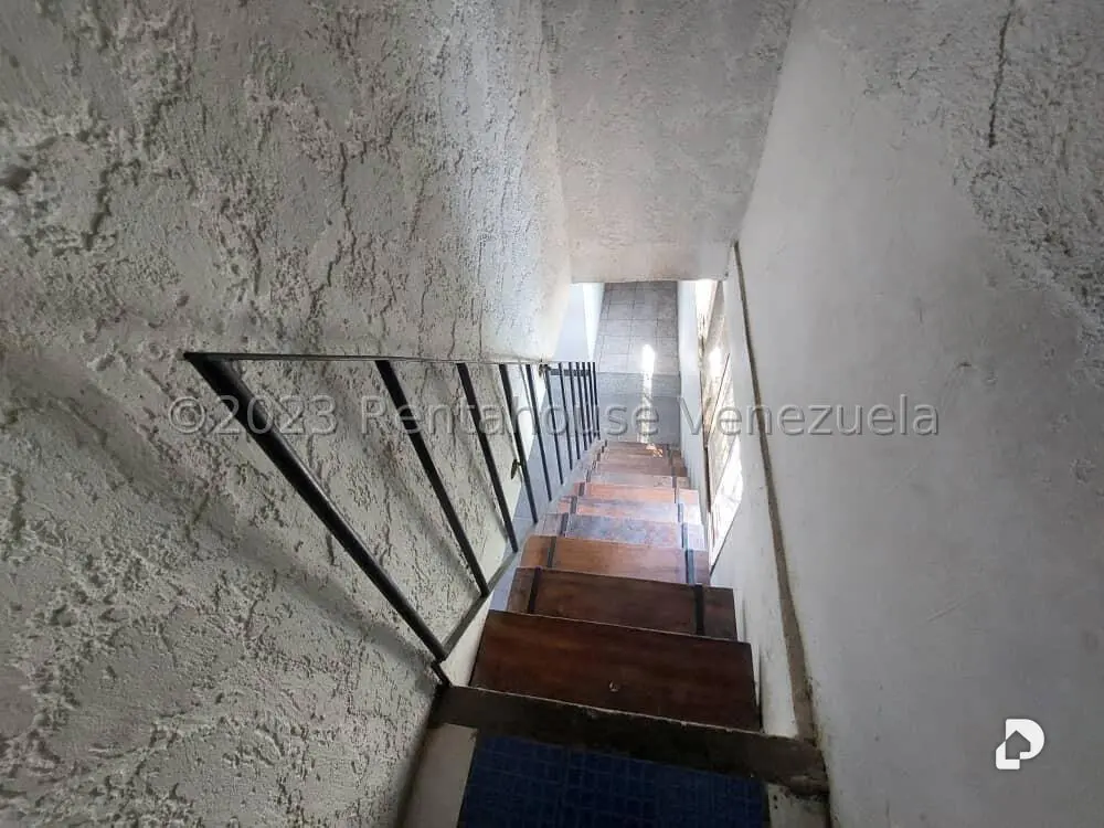 Casa en Montecristo, Caracas – 27