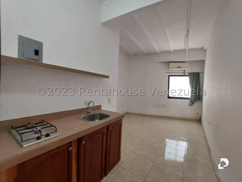 Casa en Montecristo, Caracas – 15
