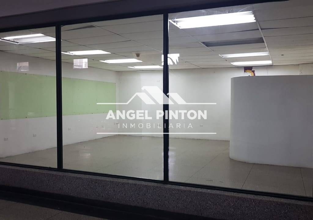 Local comercial en Avenida 5 de Julio, Maracaibo - 1