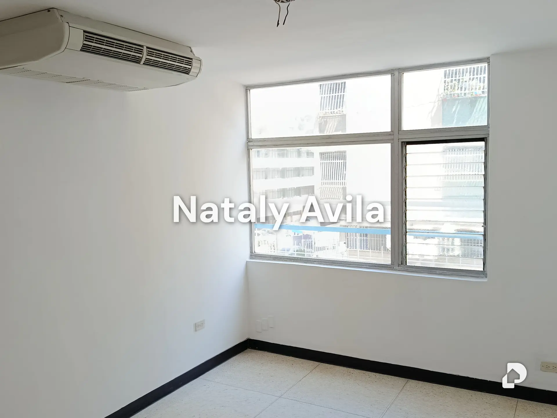 Oficina en La Florida, Caracas – 13