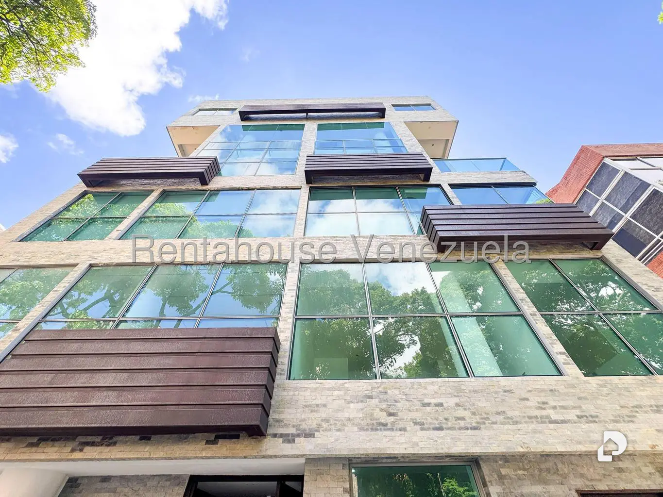 Apartamento en Los Naranjos de las Mercedes, Caracas – 2