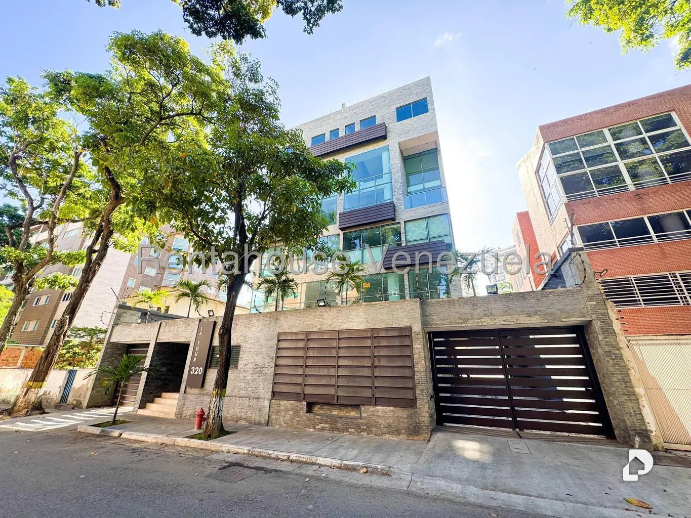 Apartamento en Los Naranjos de las Mercedes, Caracas – 22