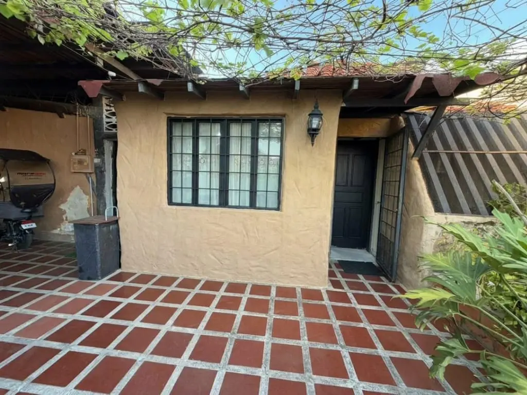 Casa en Urbanizacion Altamira Cabudare, Cabudare - 1