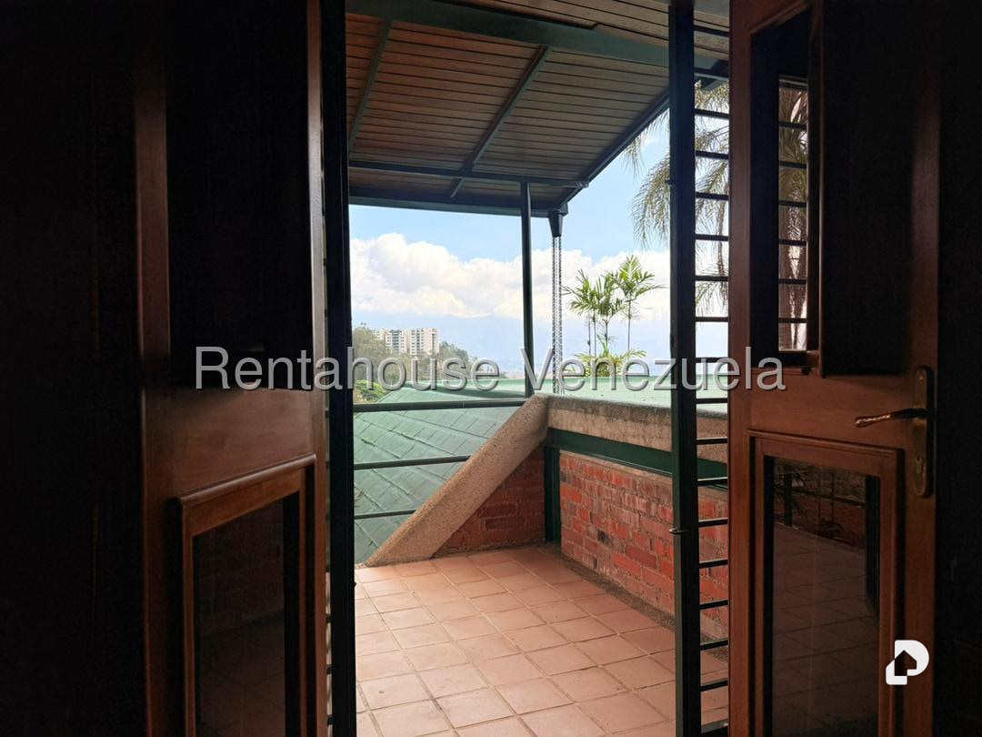 Casa en Lomas de La Lagunita, Caracas – 14