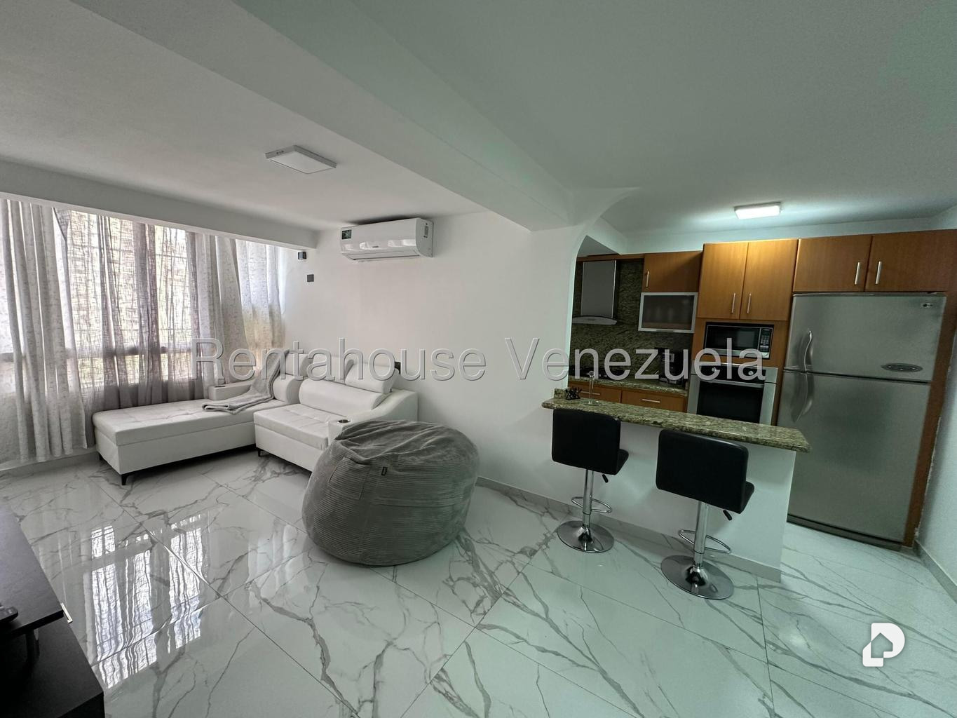 Apartment in La Urbina, Caracas – 3