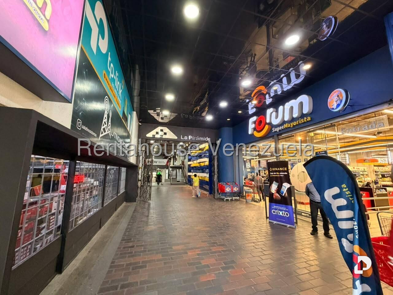 Local comercial en Prados del Este, Caracas – 11
