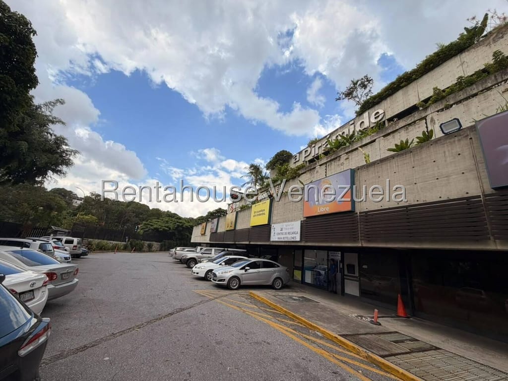Local comercial en Prados del Este, Caracas - 1