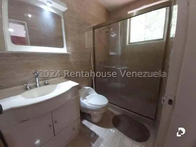 Casa en Santa Fe Norte, Caracas – 25