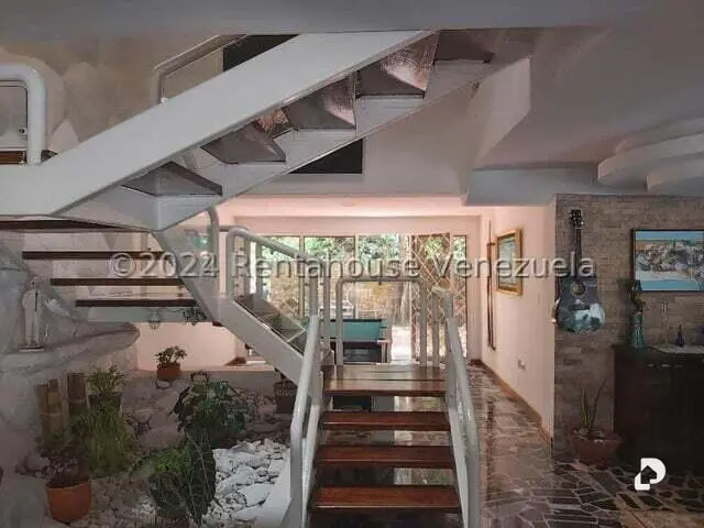 Casa en Santa Fe Norte, Caracas – 17
