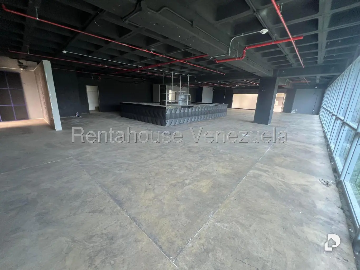 Local comercial en Cerro Verde, Caracas