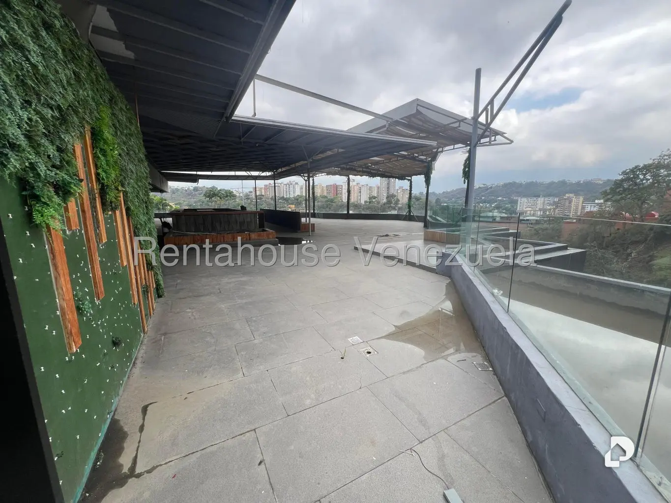 Local comercial en Cerro Verde, Caracas