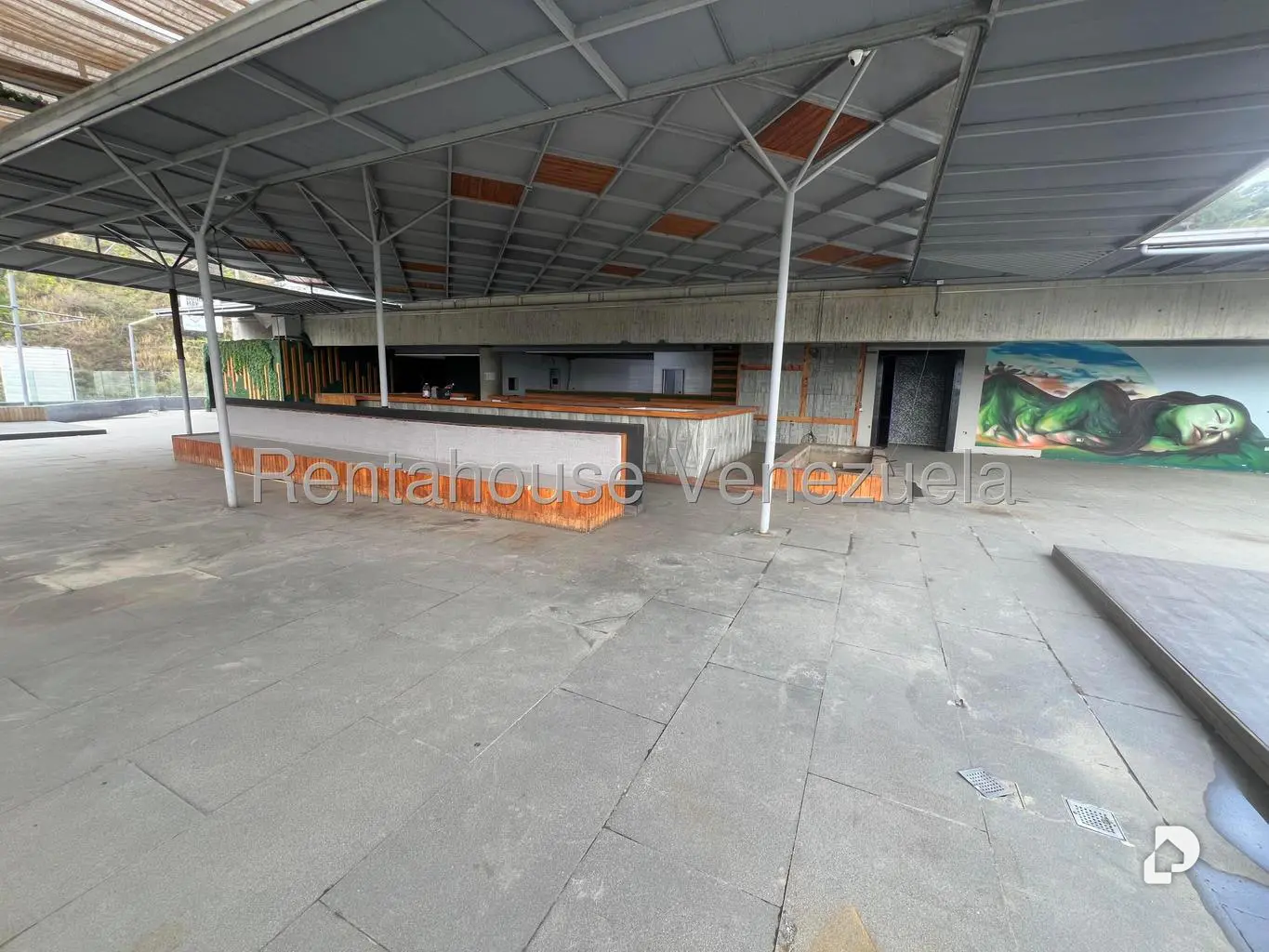 Local comercial en Cerro Verde, Caracas