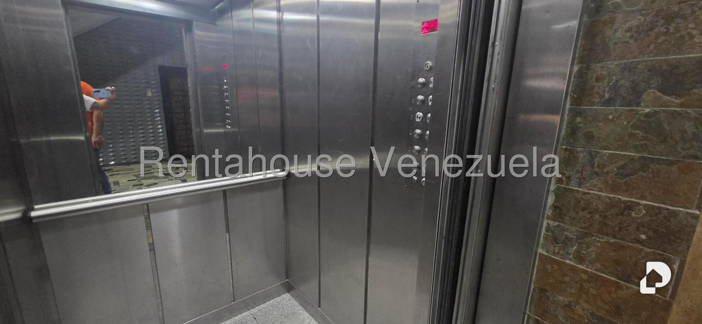Apartamento en Altamira Sur, Caracas – 3