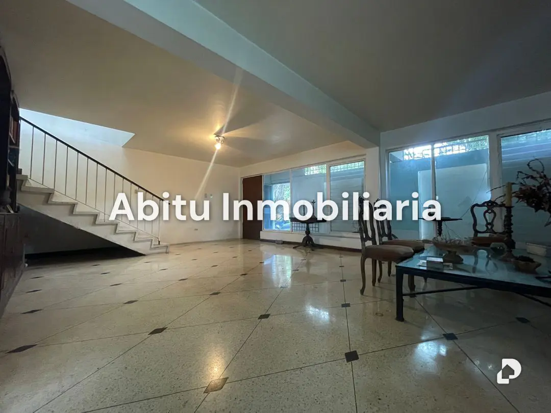 Casa en Santa Cecilia, Caracas – 4