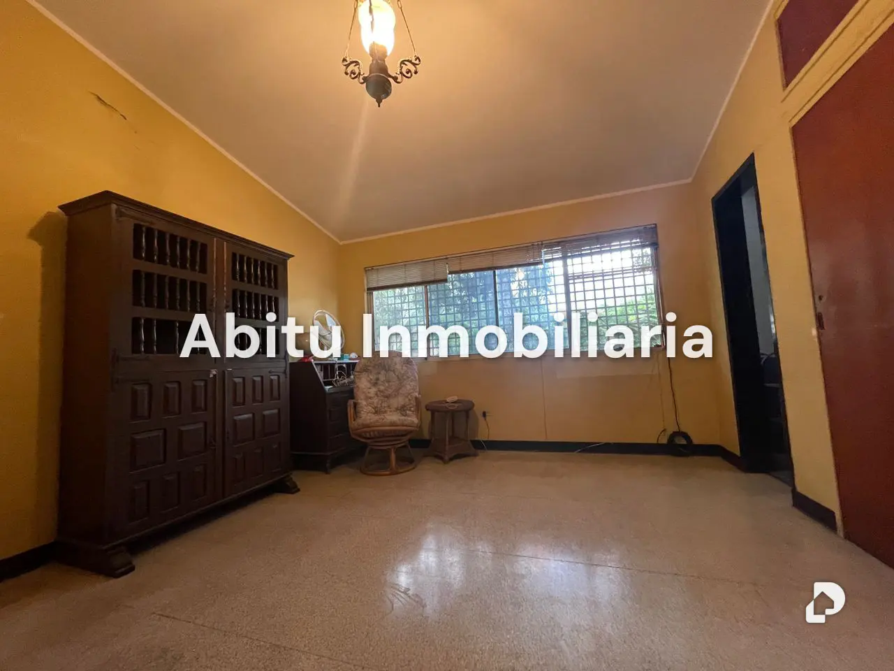 Casa en Santa Cecilia, Caracas – 11