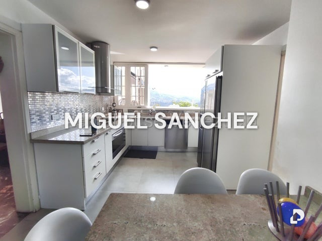 Casa en Santa Paula, Caracas – 11