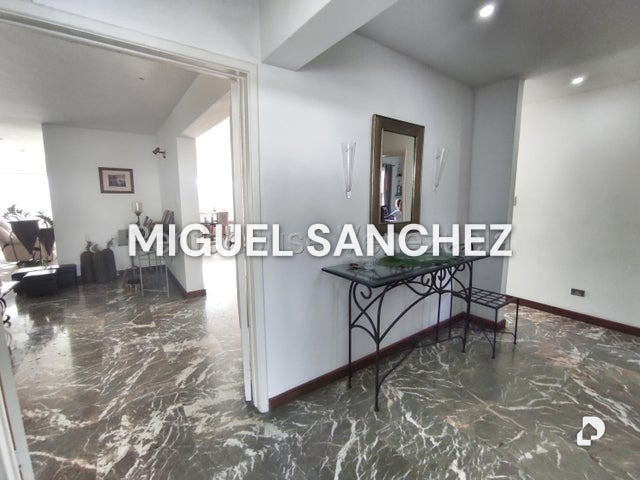 Casa en Santa Paula, Caracas – 6