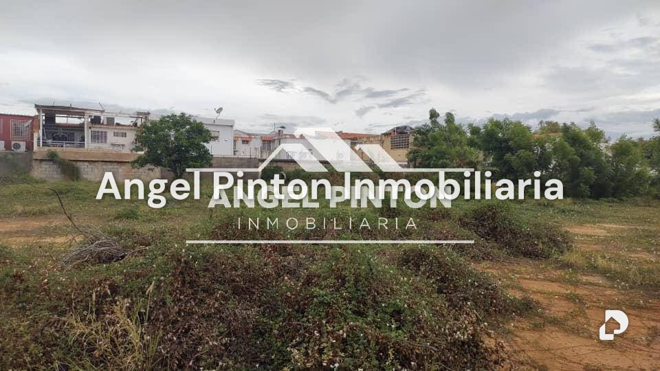 Terreno en Lago Mar Beach, Maracaibo – 1