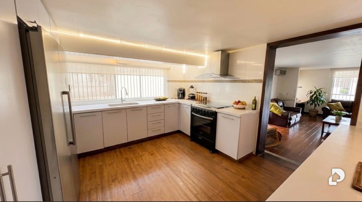 Casa en Alto Hatillo, Caracas – 16