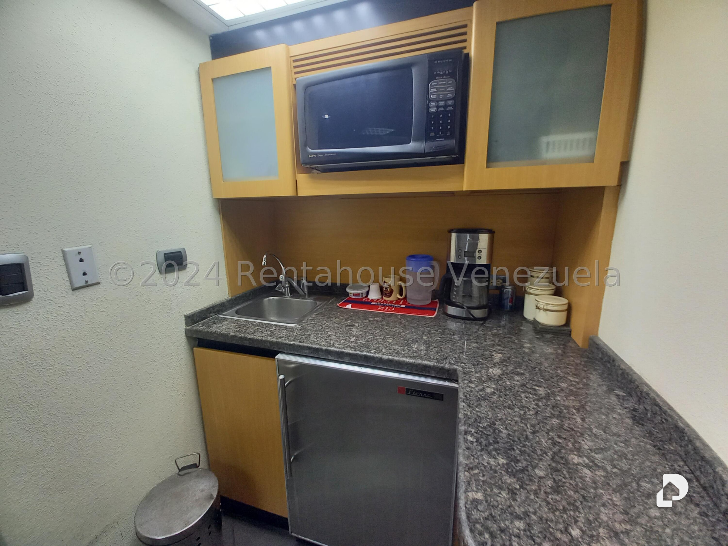 Local comercial en Prados del Este, Caracas – 20