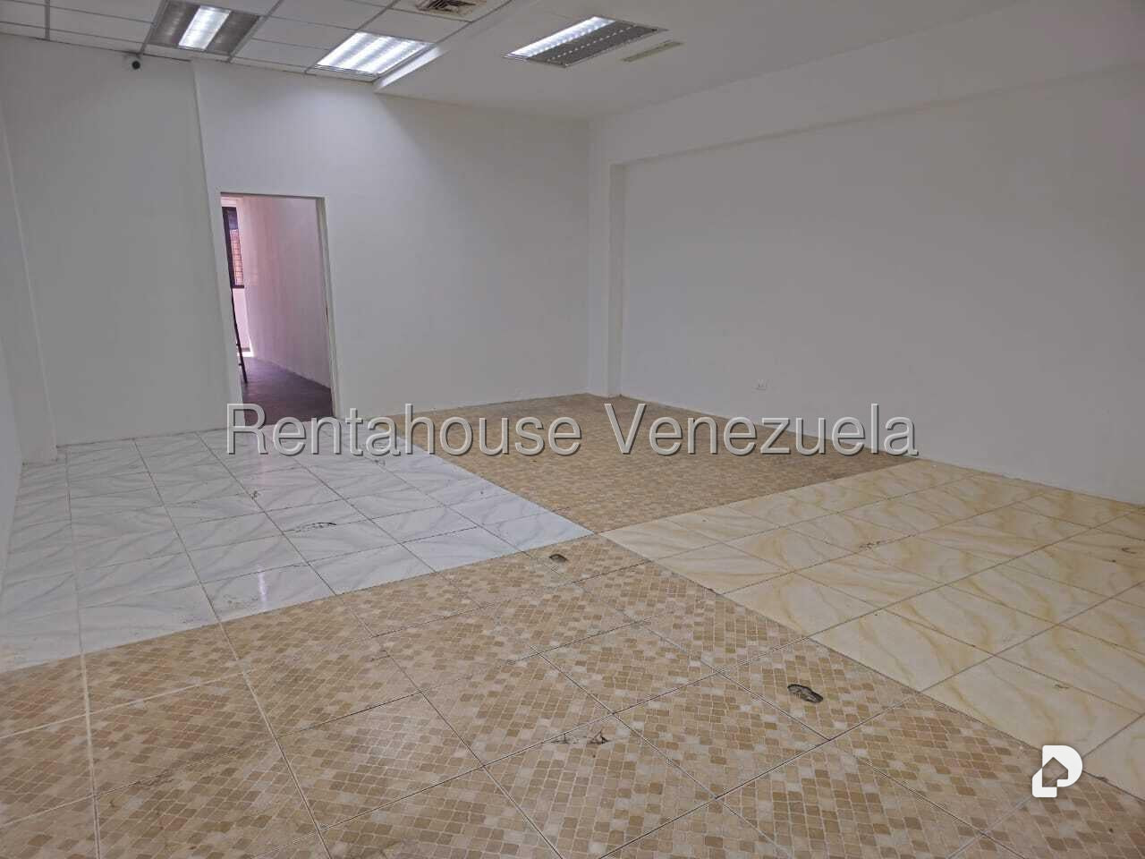 Local comercial en El Paraíso, Caracas – 6