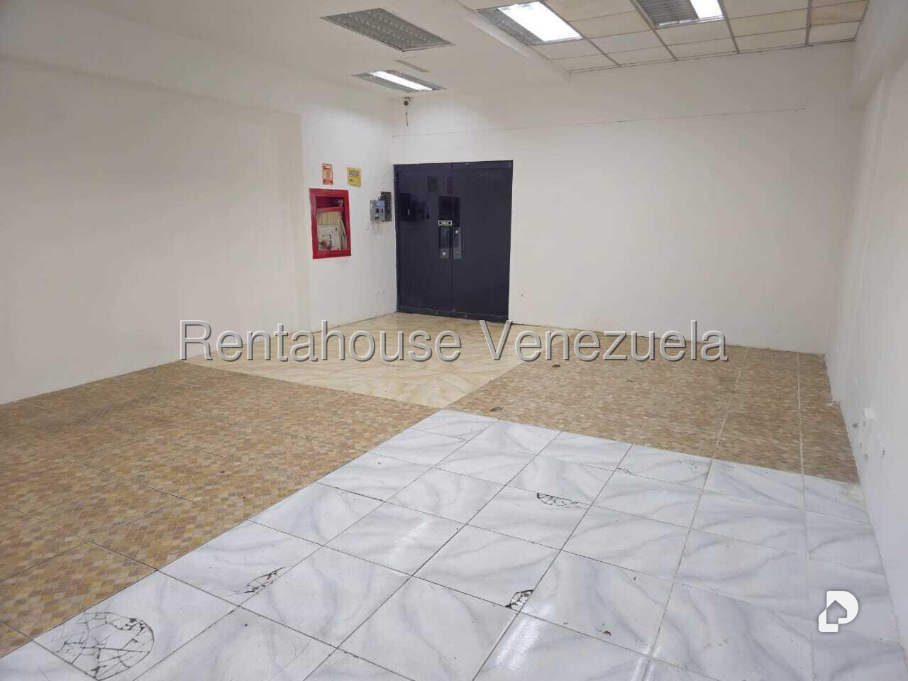 Local comercial en El Paraíso, Caracas – 3
