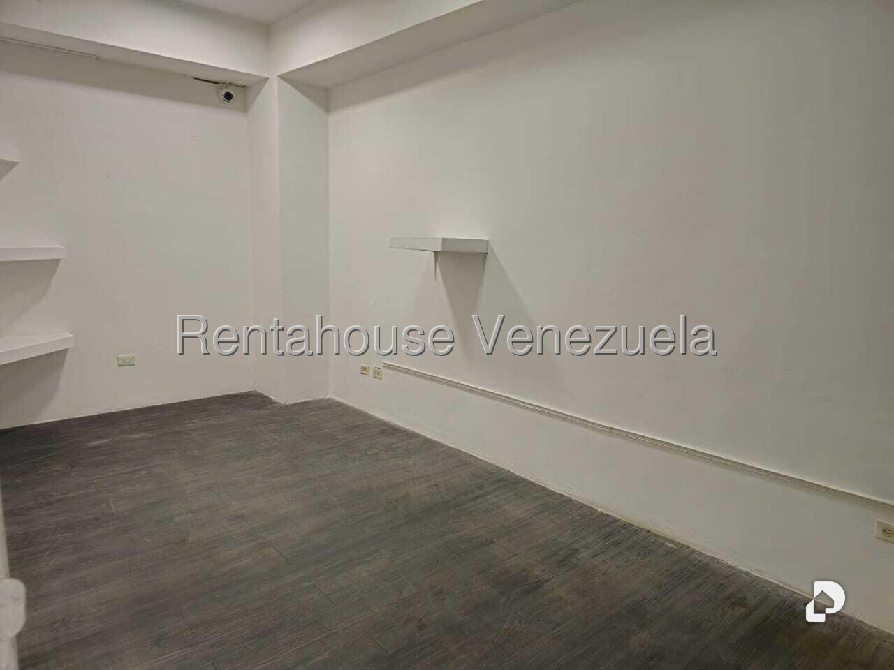 Local comercial en El Paraíso, Caracas – 9